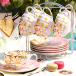 Blumiges Teeservice aus Knochenporzellan — Rosa mit Blumen