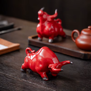 Chinesische Katzenfigur Ochse aus Keramik