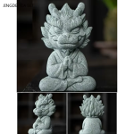 Chinesische Keramikfigur mit Fabelwesen