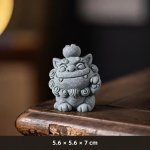 Chinesische Löwenfigur aus Stein — Geschlossenes Maul