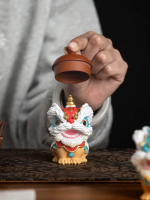 Chinesische Löwenfiguren aus Kunstharz im Duo