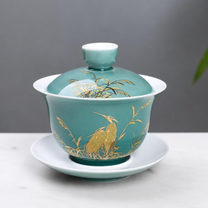 Chinesischer Gaiwan aus Porzellan mit Golddekor