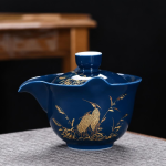 Chinesischer Gaiwan aus Porzellan mit Golddekor