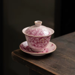 Chinesischer Gaiwan mit Pfingstrosen aus Keramik
