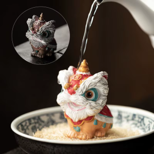 Chinesisches Löwentanz-Teetier aus Kunstharz