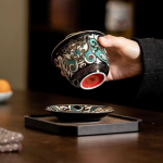 Chinesisches Teeservice aus Porzellan mit Emailldekor
