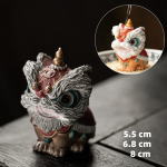 Farbwechselndes Teetier aus Kunstharz — Grau und Rot