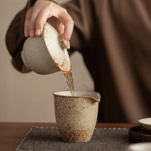 Gaiwan aus Keramik Drei Talente 200 ml