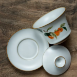 Gaiwan aus Keramik mit verschiedenen Motiven