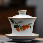 Gaiwan aus Keramik mit verschiedenen Motiven — Orangefarbene Früchte