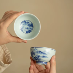 Gaiwan aus Porzellan mit Bergmotiv