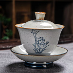 Gaiwan aus Porzellan mit blauem Dekor — Blume am Stiel
