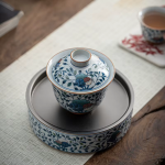 Gaiwan aus Porzellan mit Blumen oder Fruchtdekor
