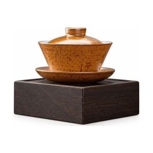 Gaiwan aus Porzellan mit goldener Glasur