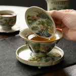 Gaiwan aus Porzellan mit Landschaftsdekor