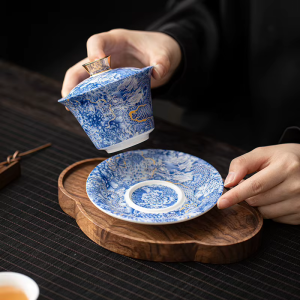 Gaiwan aus Porzellan mit Untertasse