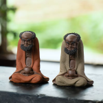 Großes bärtiges Tea Pet aus Yixing-Ton (Zisha)