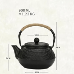 Gusseiserne Teekanne 900 ml mit Relief — Mit kleinen Mustern