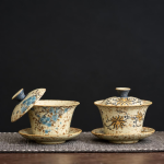 Handbemalter Gaiwan mit Blumenmotiv