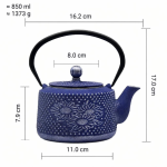 Japanische Gusseisen-Teekanne mit Teesieb aus Edelstahl — Indigoblau mit Blumenmuster — 850 ml