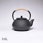 Japanische Tetsubin mit Edelstahlfilter aus Gusseisen