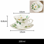 Kamelien-Kaffeetasse mit Untertasse aus Porzellan
