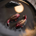 Koi-Teetier aus Kunstharz mit Farbwechsel