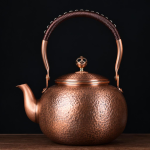 Kupferwasserkocher mit Hammerschlag
