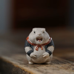 Murmeltier Tea Pet aus Yixing-Ton — Hellgrau und Weiß