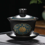 Schwarzer Gaiwan aus Porzellan mit Dekor — Geschweiftes Medaillon