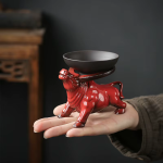 Stier-Teetier aus Keramik als Teefilterhalter