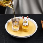 Tea Pet aus Yixing-Ton mit Tier in Badewanne