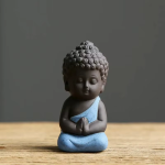 Tea Pet Buddha aus Keramik als Mönchsfigur
