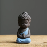 Tea Pet Buddha aus Keramik als Mönchsfigur — Hellblau
