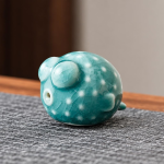 Tea Pet Fisch aus Keramik mit Blasen — Blaugrün gesprenkelt
