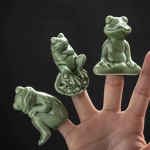 Tea Pet Frosch aus Seladonkeramik