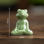 Tea Pet Frosch aus Seladonkeramik — Aufrecht sitzend