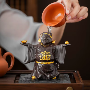 Tea Pet Gott des Reichtums aus violettem Ton