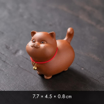 Tea-Pet-Katze in fünf Haltungen — Auf allen vieren