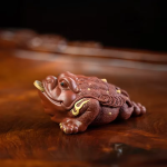 Tea Pet Kröte aus violettem Ton, handgefertigt