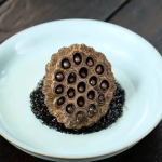Tea Pet Lotussamenkapsel aus Keramik