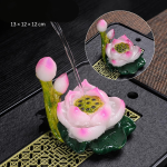 Tea Pet mit Lotusblüte aus Kunstharz — Rosa mit Knospen
