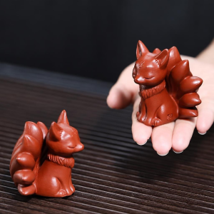 Tea Pet mit neun Schwänzen aus Yixing-Ton