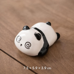 Tea Pet Pandabär aus Keramik — Liegend, Spiralaugen