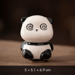 Tea Pet Pandabär aus Keramik — Sitzend, Spiralaugen