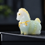 Tea Pet Pferd aus Kunstharz mit Farbwechsel und Geschenkbox — 1 Stück