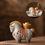Tea Pet Pferd mit goldener Mähne — Ockergoldene Kalebasse