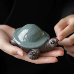 Tea Pet Schildkröte mit Teefilter aus Keramik