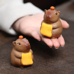 Tea Pet Wasserschwein aus violettem Ton