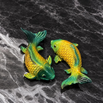 Tea Pets Koi aus Kunstharz mit Farbwechsel — Türkisgrün und Gold